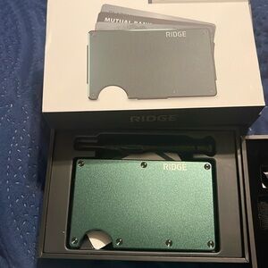 Ridge wallet and money clip